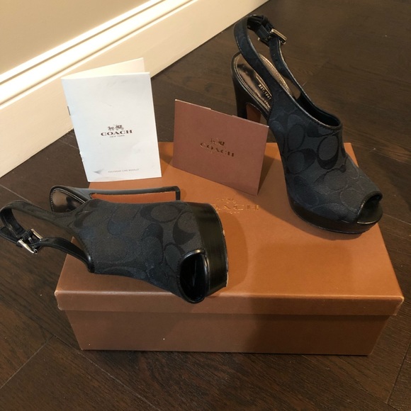 COACH peep toe logo platform heel - Picture 1 of 8